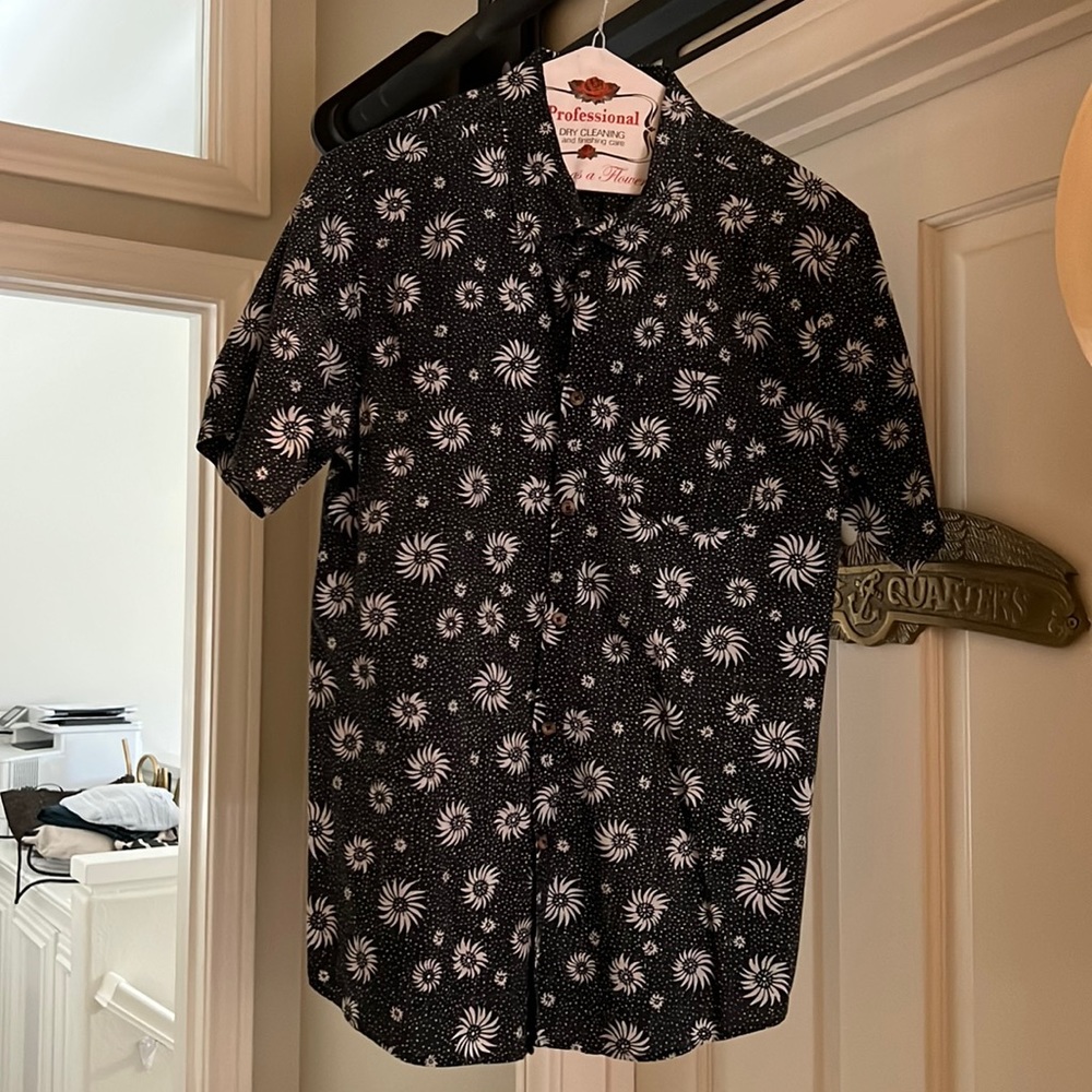 Men’s Billabong Button Up Shirt (M)